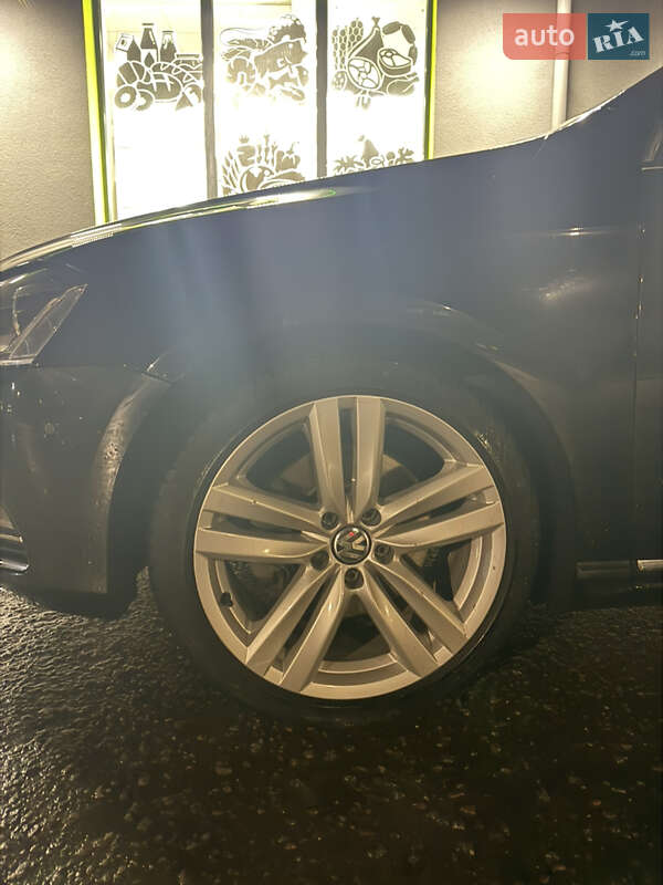 Универсал Volkswagen Passat 2011 в Львове фото 3 Универсал Volkswagen Passat 2011 в Львове