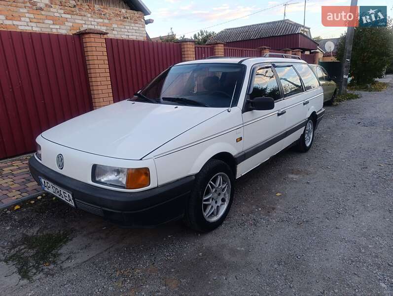 Универсал Volkswagen Passat 1989 в Запорожье