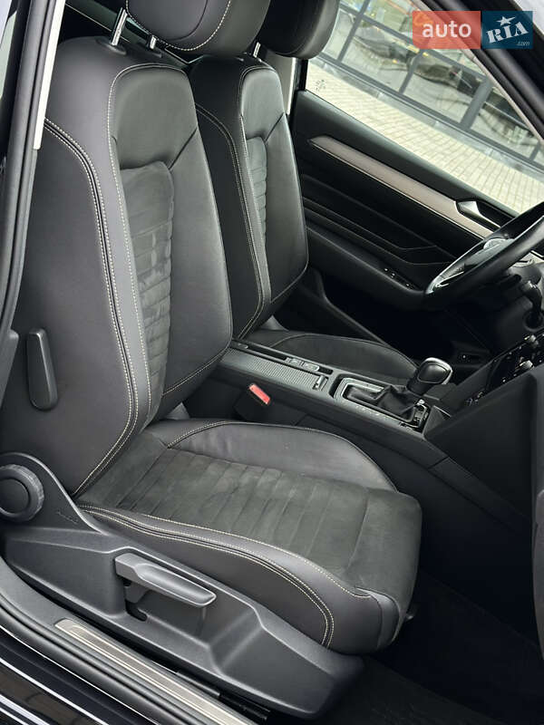 Седан Volkswagen Passat 2021 в Ровно