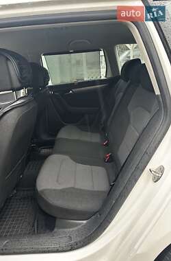 Универсал Volkswagen Passat 2014 в Киеве
