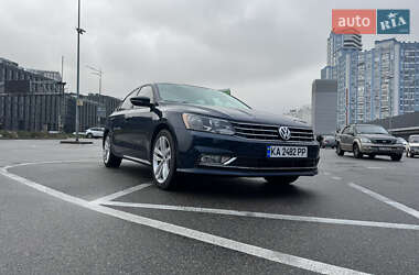 Седан Volkswagen Passat 2018 в Киеве