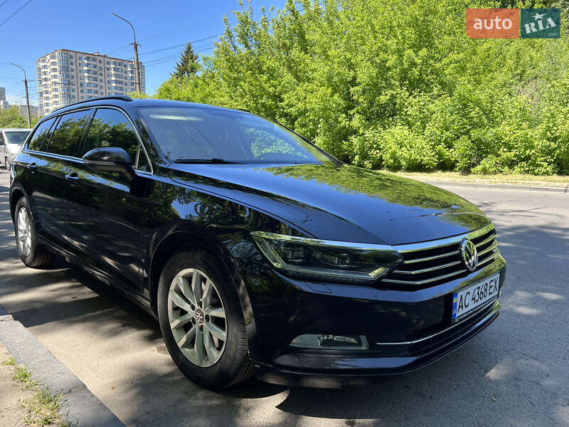 Универсал Volkswagen Passat 2017 в Луцке фото 2 Универсал Volkswagen Passat 2017 в Луцке