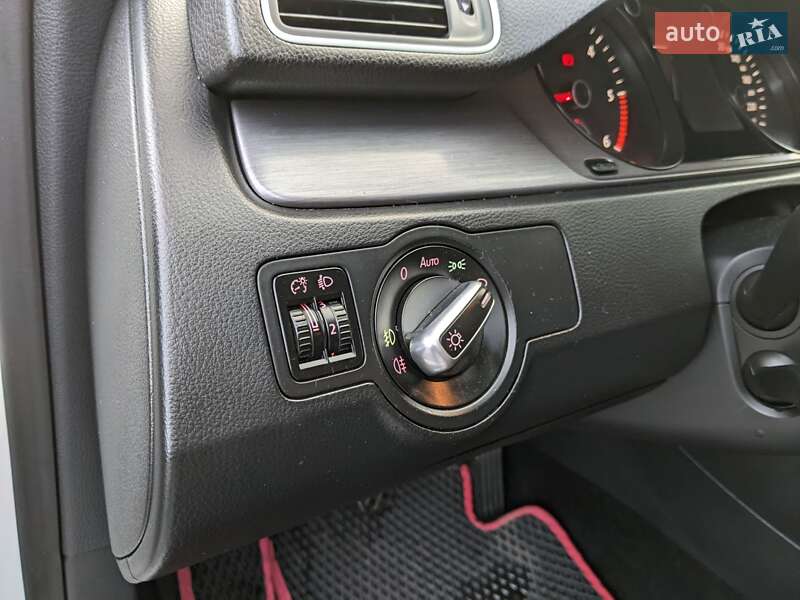 Седан Volkswagen Passat 2013 в Ивано-Франковске фото 59 Седан Volkswagen Passat 2013 в Ивано-Франковске