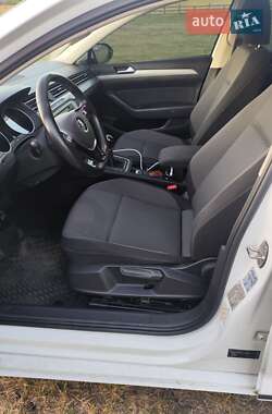 Универсал Volkswagen Passat 2016 в Корсуне-Шевченковском