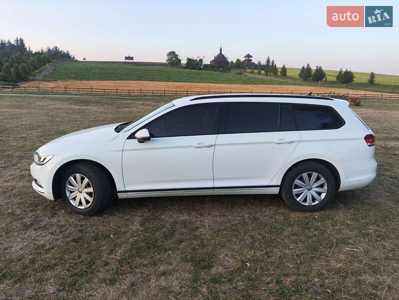 Універсал Volkswagen Passat 2016 в Корсунь-Шевченківському