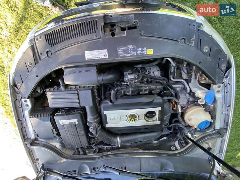 Седан Volkswagen Passat 2009 в Львове