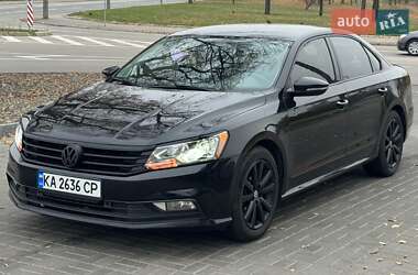 Седан Volkswagen Passat 2016 в Днепре