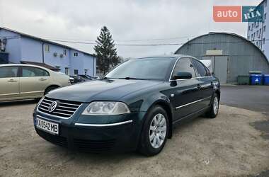 Седан Volkswagen Passat 2001 в Киеве