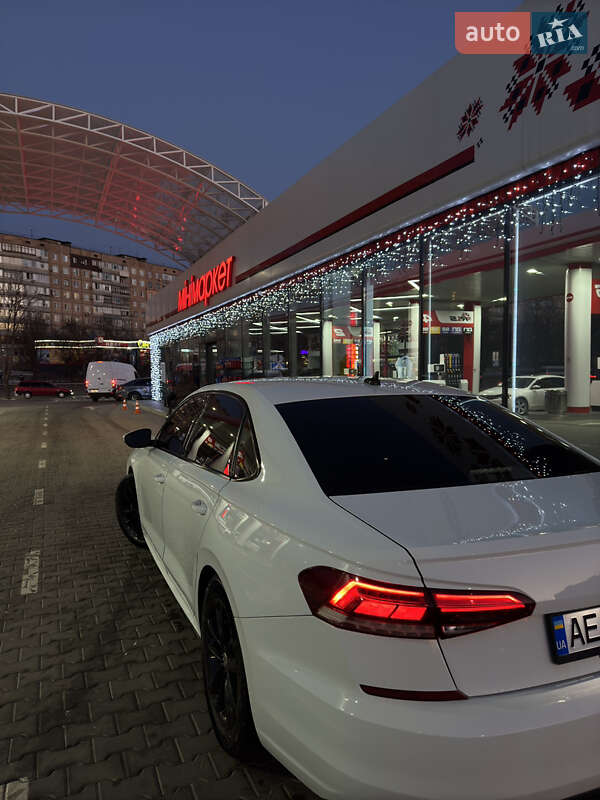 Седан Volkswagen Passat 2020 в Кривом Роге