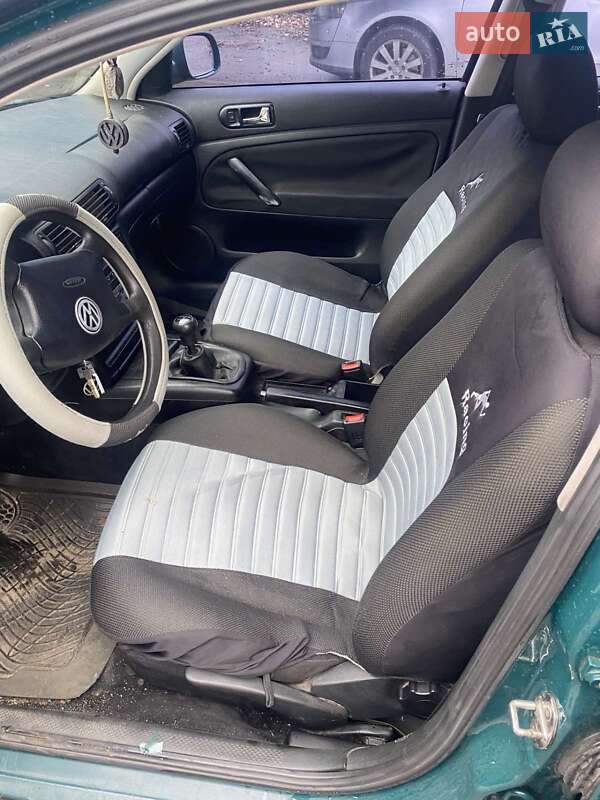 Универсал Volkswagen Passat 1999 в Киеве