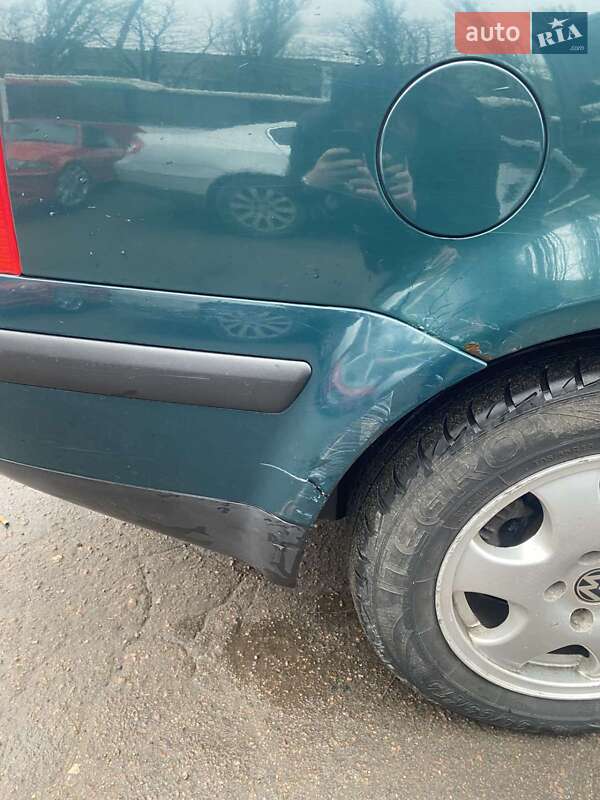 Универсал Volkswagen Passat 1999 в Киеве