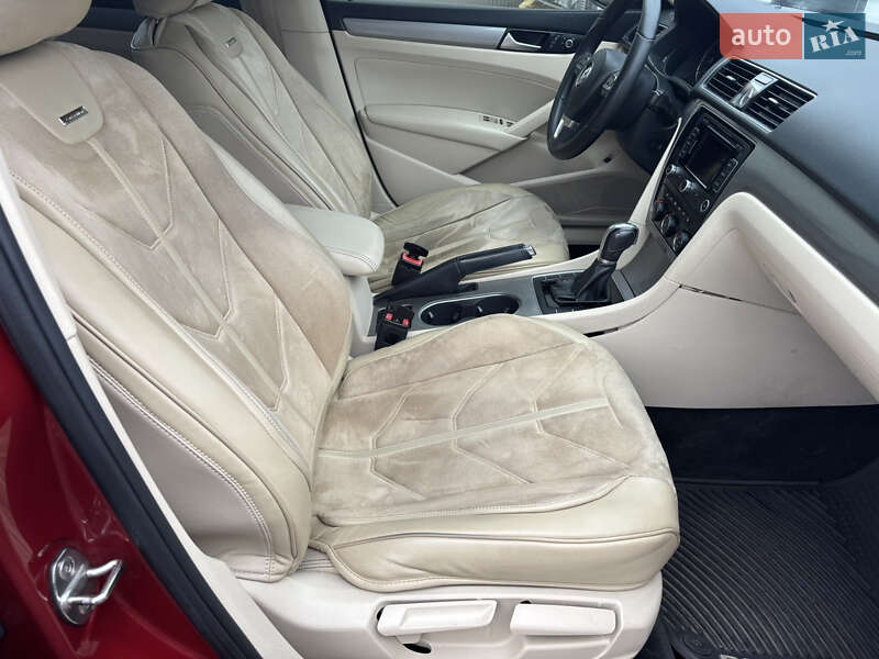 Седан Volkswagen Passat 2015 в Киеве