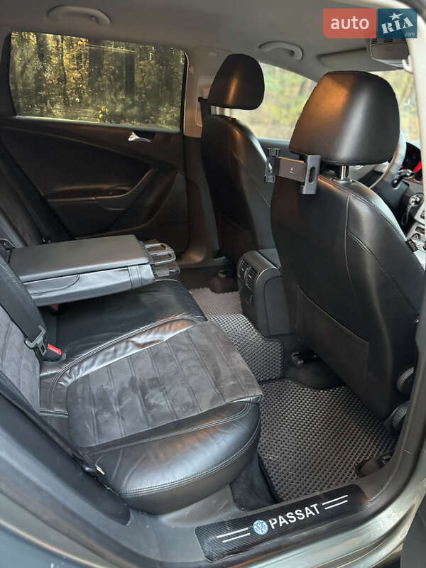 Универсал Volkswagen Passat 2006 в Киеве