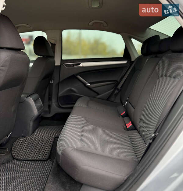 Седан Volkswagen Passat 2016 в Днепре фото 15 Седан Volkswagen Passat 2016 в Днепре