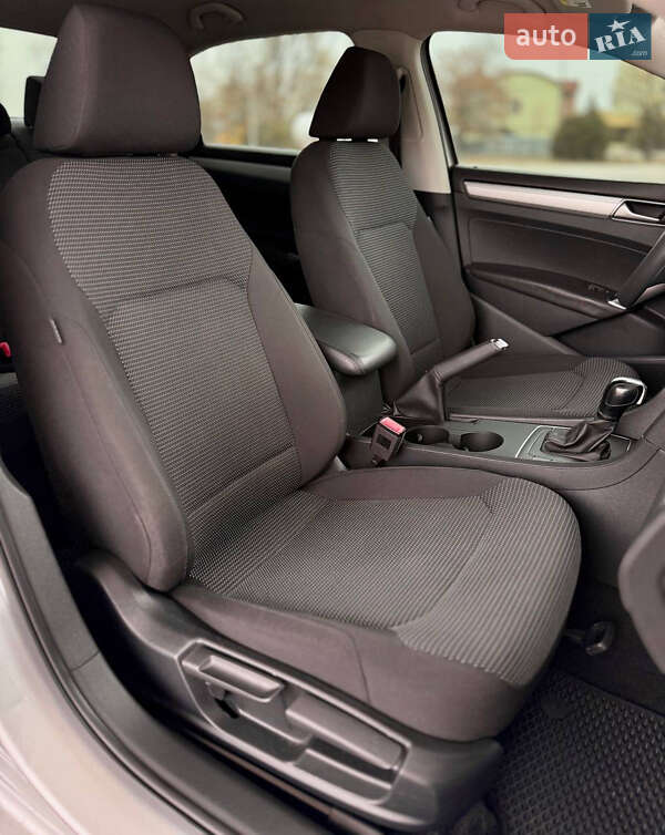 Седан Volkswagen Passat 2016 в Днепре фото 24 Седан Volkswagen Passat 2016 в Днепре