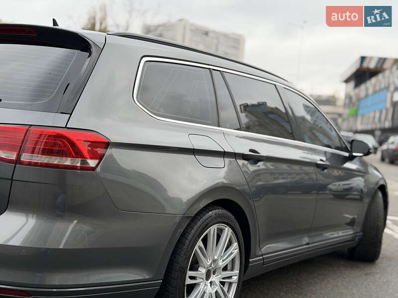 Универсал Volkswagen Passat 2016 в Киеве