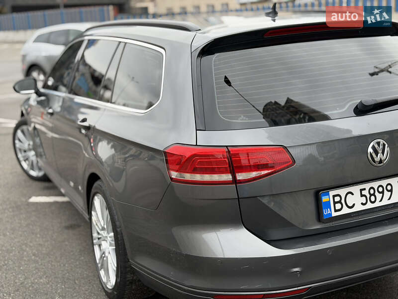 Универсал Volkswagen Passat 2016 в Киеве