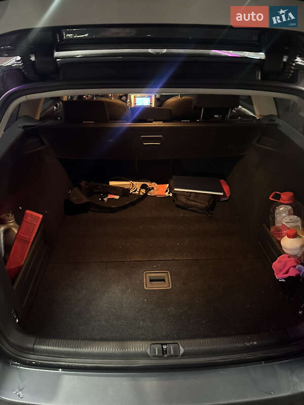 Універсал Volkswagen Passat 2009 в Ужгороді