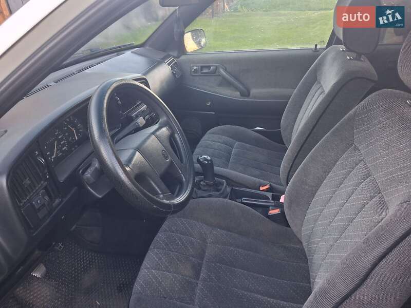 Седан Volkswagen Passat 1989 в Дрогобыче