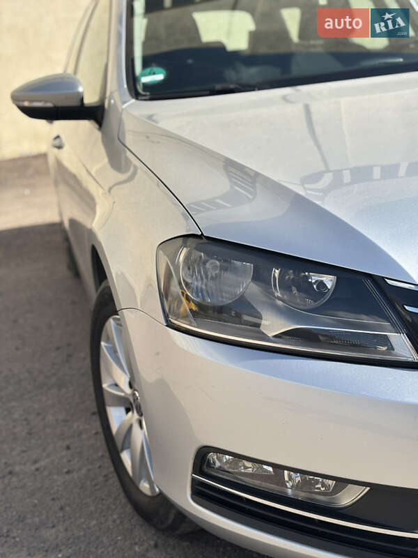 Универсал Volkswagen Passat 2011 в Львове фото 15 Универсал Volkswagen Passat 2011 в Львове