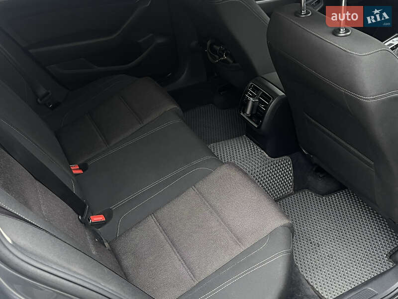 Универсал Volkswagen Passat 2016 в Чернигове фото 16 Универсал Volkswagen Passat 2016 в Чернигове