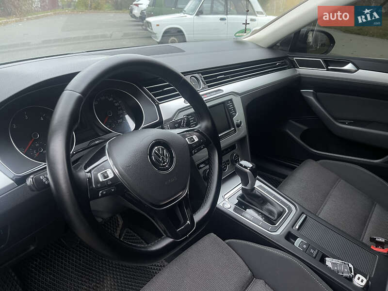 Универсал Volkswagen Passat 2016 в Чернигове фото 24 Универсал Volkswagen Passat 2016 в Чернигове