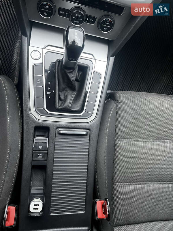 Универсал Volkswagen Passat 2016 в Чернигове фото 29 Универсал Volkswagen Passat 2016 в Чернигове