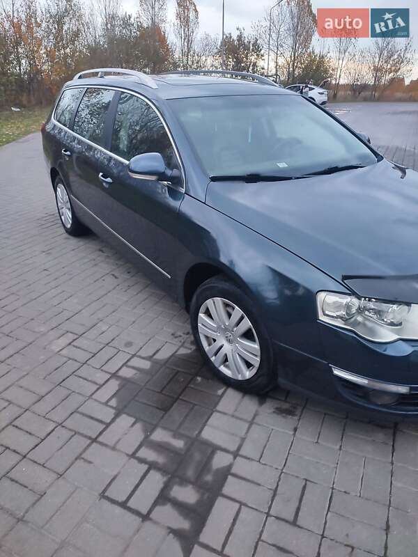 Універсал Volkswagen Passat 2007 в Нововолинську