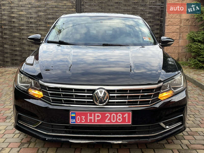 Седан Volkswagen Passat 2018 в Луцке