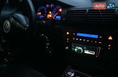 Седан Volkswagen Passat 2004 в Днепре