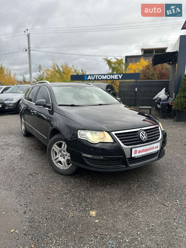 Универсал Volkswagen Passat 2009 в Белогородке