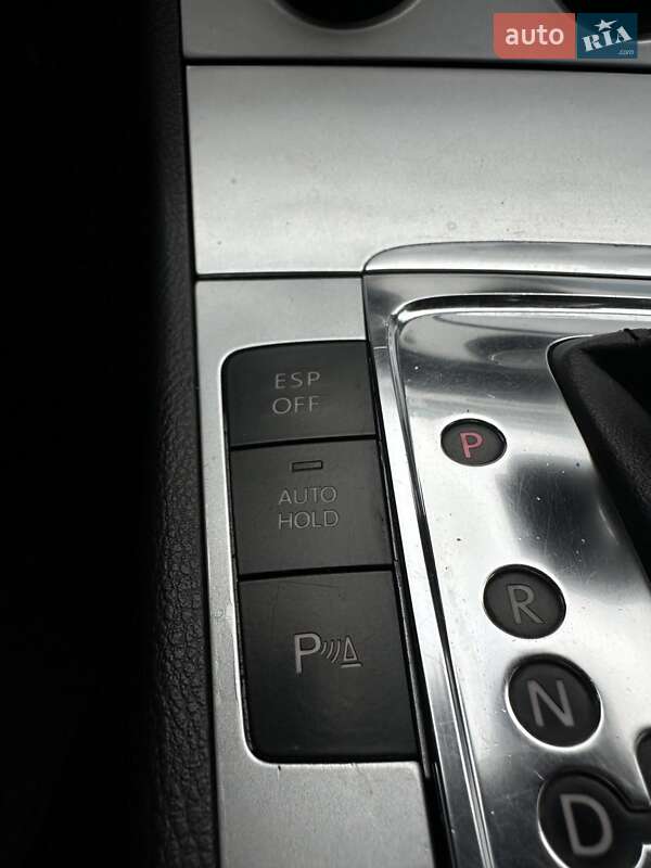 Универсал Volkswagen Passat 2009 в Белогородке