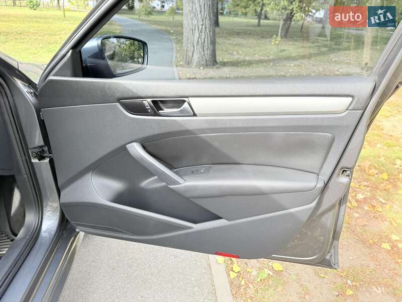 Седан Volkswagen Passat 2014 в Харькове фото 19 Седан Volkswagen Passat 2014 в Харькове