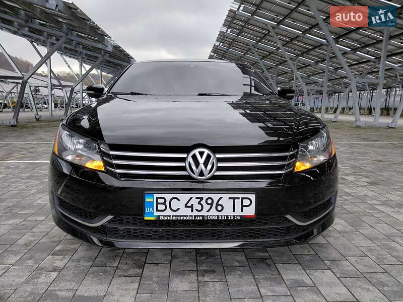 Седан Volkswagen Passat 2012 в Львове