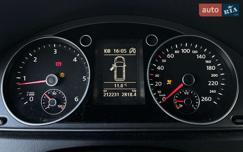 Універсал Volkswagen Passat 2012 в Мукачевому