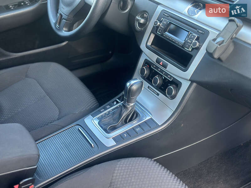 Седан Volkswagen Passat 2013 в Дубно фото 30 Седан Volkswagen Passat 2013 в Дубно