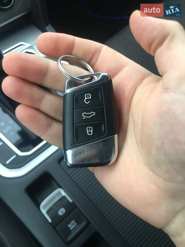 Универсал Volkswagen Passat 2016 в Луцке