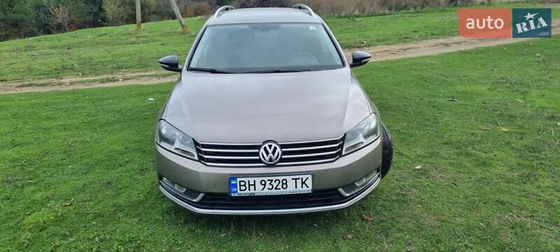 Универсал Volkswagen Passat 2011 в Одессе фото Универсал Volkswagen Passat 2011 в Одессе