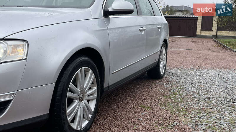 Универсал Volkswagen Passat 2010 в Житомире