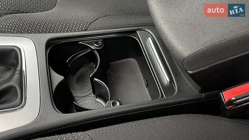 Универсал Volkswagen Passat 2010 в Житомире