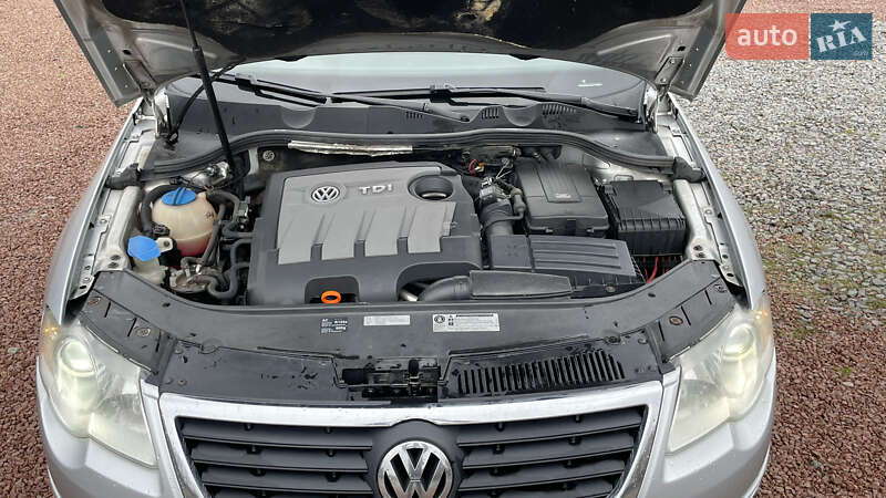 Универсал Volkswagen Passat 2010 в Житомире