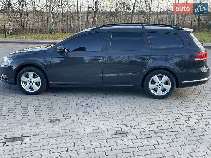 Универсал Volkswagen Passat 2012 в Ивано-Франковске