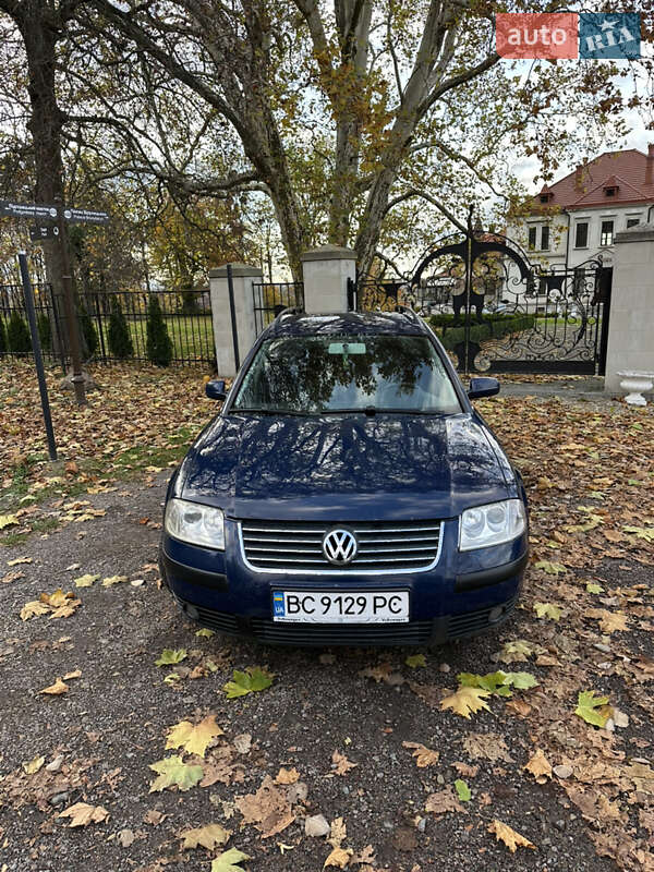 Универсал Volkswagen Passat 2002 в Стрые