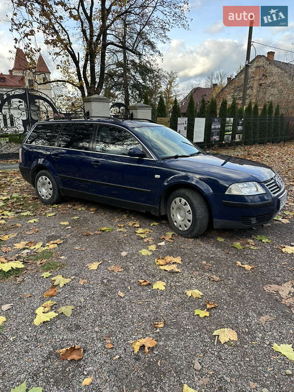 Универсал Volkswagen Passat 2002 в Стрые