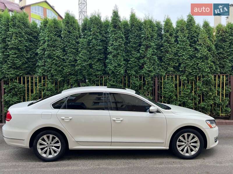 Седан Volkswagen Passat 2012 в Киеве