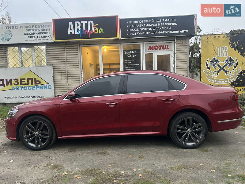 Седан Volkswagen Passat 2017 в Дніпрі