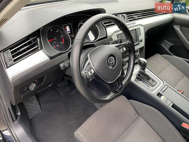 Универсал Volkswagen Passat 2014 в Яворове фото 24 Универсал Volkswagen Passat 2014 в Яворове