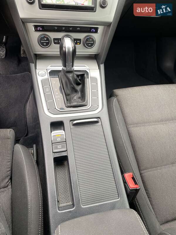 Универсал Volkswagen Passat 2014 в Яворове фото 54 Универсал Volkswagen Passat 2014 в Яворове