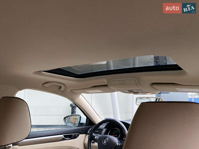 Седан Volkswagen Passat 2017 в Киеве