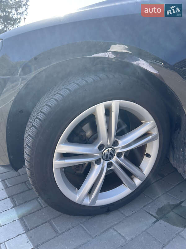 Седан Volkswagen Passat 2014 в Луцке